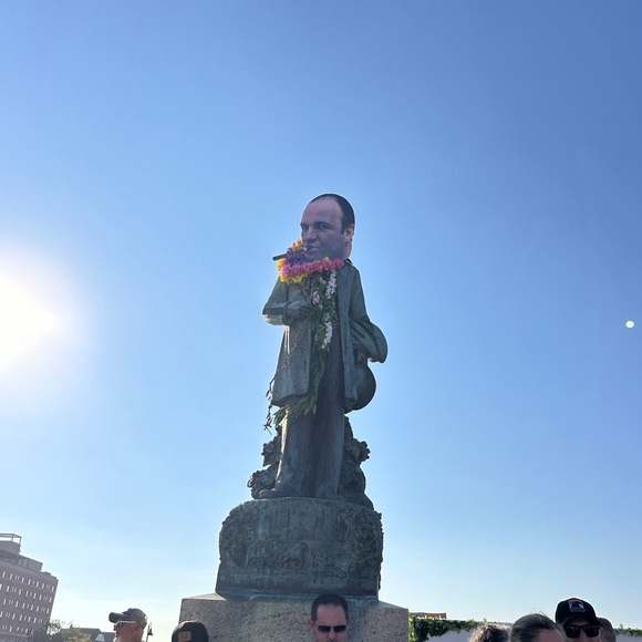 Meet your Posher, Melissa - Picture 1 of 1